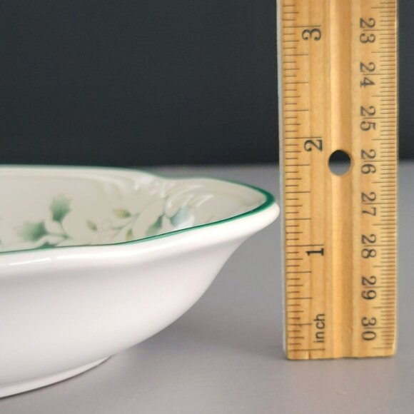 Pfaltzgraff Winterberry 12" Oval Serving Platter USA Made Winter Serving Dishes - Picture 10 of 10